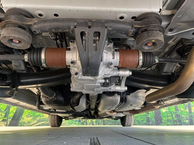 下回りがきれいなうちに、防錆加工の施工がオススメ。降雪地域はもちろん、沿岸部にお住いの方や、趣味でマリン・ウィンタースポーツをされる方にご好評いただいております。