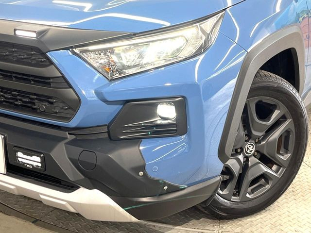 �yLED�w�b�h���C�g�z���V����ԑ��s�����ǍD�Ȏ��E���m�ۂ����S���ĉ^�]�ł��鍂�P�xLED�w�b�h���C�g�𑕔�!�_�����x�������A����d�͂��}�����Ă��܂��B