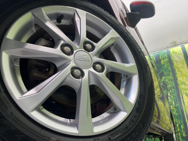 �y����14�C���`�A���~�z�C�[���z�O�ςɃ}�b�`���������A���~�z�C�[���𑕒����Ă���܂��B�e��ЊO�A���~�z�C�[����A�X�^�b�h���X�^�C�����戵�����Ă���܂��B���񂲑��k����������