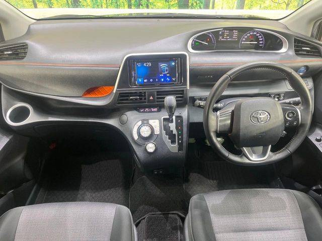 シエンタハイブリッド 1.5 ファンベース G