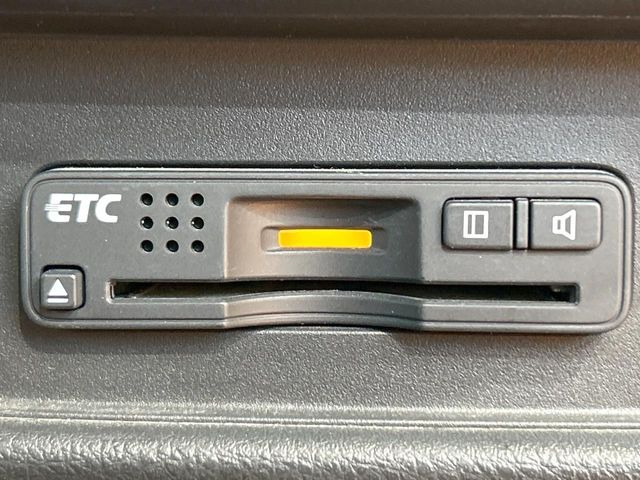 【ETC】高速道路の料金所をストレスなく通過!話題のスポットやサービスエリアに多い「スマートIC」利用時は必須のアイテムです。当店でセットアップを実施、ご納車当日からすぐにご利用いただけます!