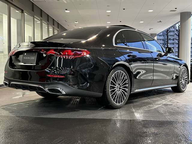 EクラスE220d AMGラインパッケージ (ISG)