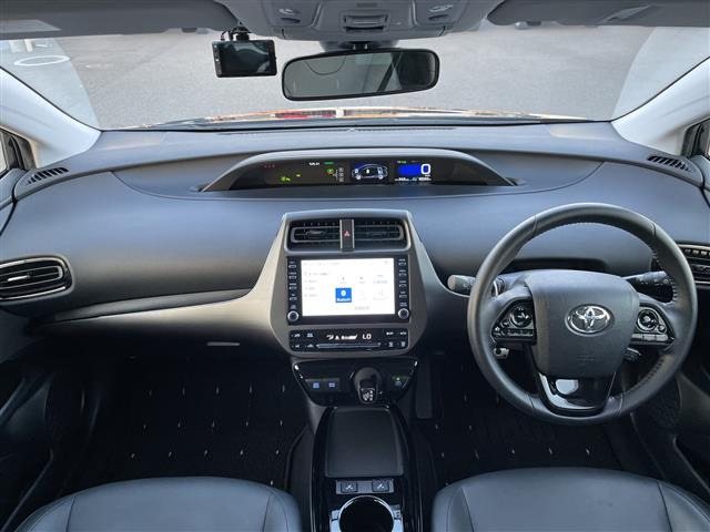 プリウス1.8 S ツーリングセレクション ブラックエディション