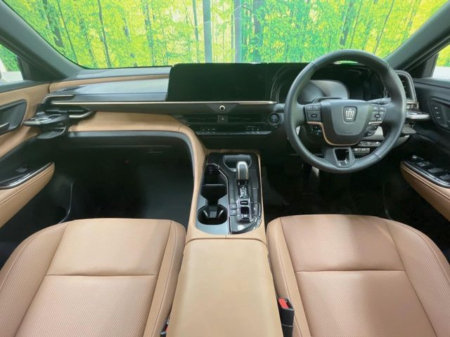 クラウンスポーツ2.5 Z E-Four 4WD