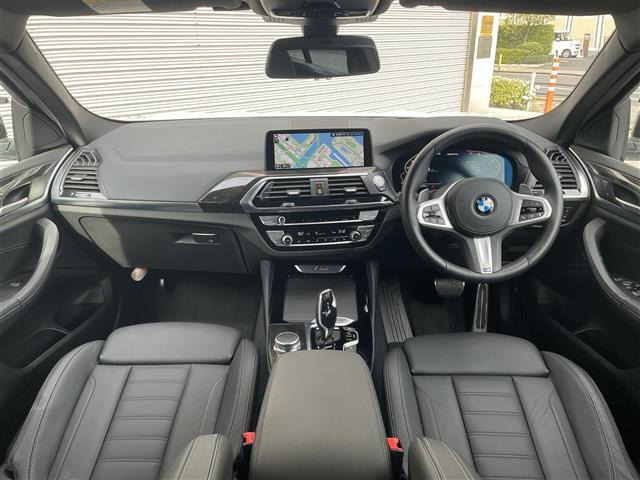 X4M40i 4WD
