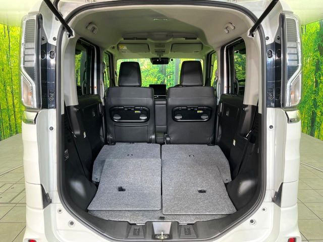 ���i�̂���������ʋ΁A���}���ɏ\���ȉ׎��X�y�[�X���m�ۂ��Ă���܂��B�Z�J���h�V�[�g��|���ƁA�傫�ȉו��̐ύڂ��\�ł���