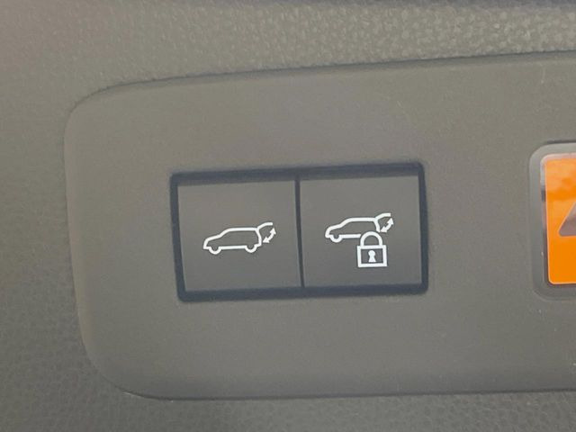 �y�p���[�o�b�N�h�A�z�X�}�[�g�L�[��^�]�Ȃ̃{�^�������������Ń��A�Q�[�g�������ŊJ���܂�!�ו��������Ă��鎞��A�����ʒu�ɂ���o�b�N�h�A��߂�ۂɕ֗��ȋ@�\�ł���