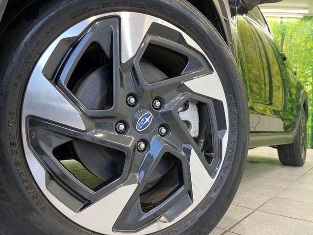 �y����18�C���`�A���~�z�C�[���z�O�ςɃ}�b�`���������A���~�z�C�[���𑕒����Ă���܂��B�e��ЊO�A���~�z�C�[����A�X�^�b�h���X�^�C�����戵�����Ă���܂��B���񂲑��k����������