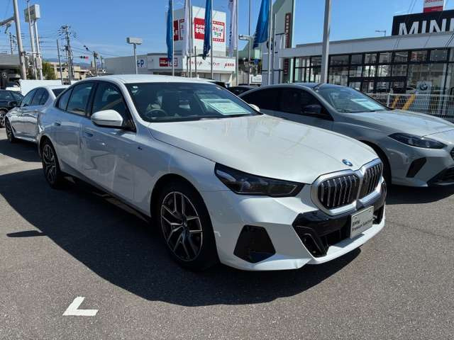 5シリーズセダン523i Mスポーツ