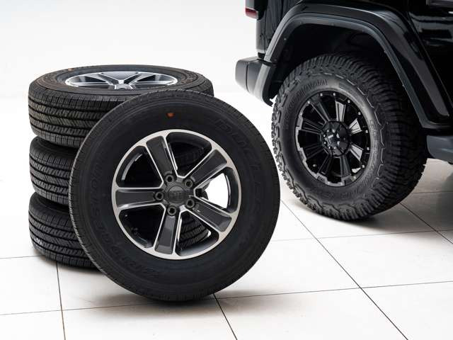 ラングラーアンリミテッド サハラ 2.0L 4WD