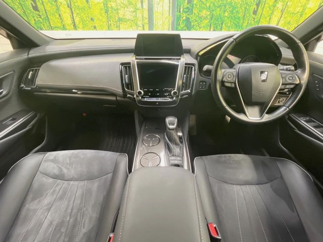 クラウンハイブリッド 2.5 RS アドバンス