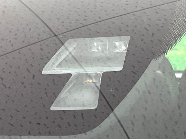 �y�X�}�[�g�V�e�B�u���[�L�T�|�[�g�z�ᑬ���s���ɑO���̎ԗ�����F�����A�Փ˂������Ȏ��͌x��ƃu���[�L�ŏՓˉ���Ɣ�Q�y�����A�V�X�g�B�����S�Ƀh���C�u�����y���݂��������܂��B