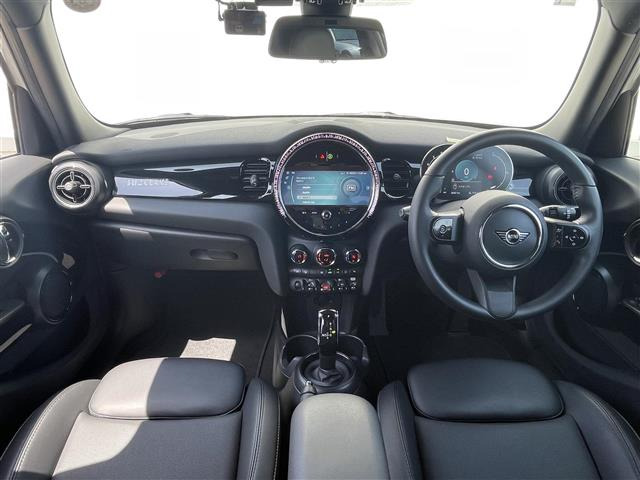 ミニクーパー D ブリック レーン エディション DCT