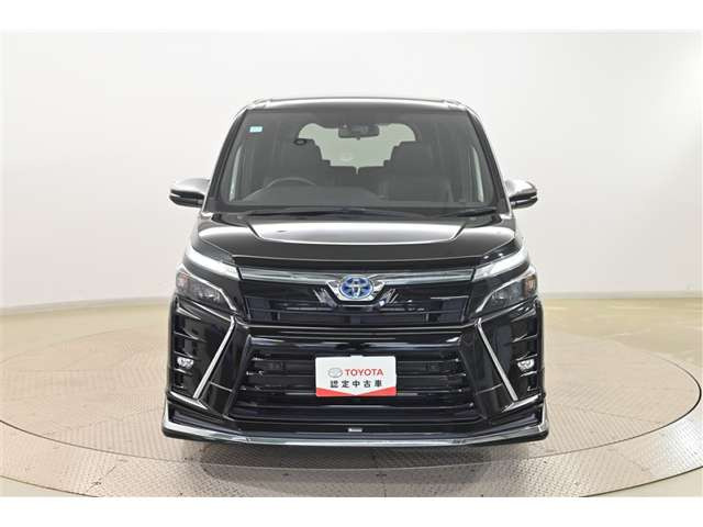 ヴォクシー1.8 ハイブリッド ZS 煌III