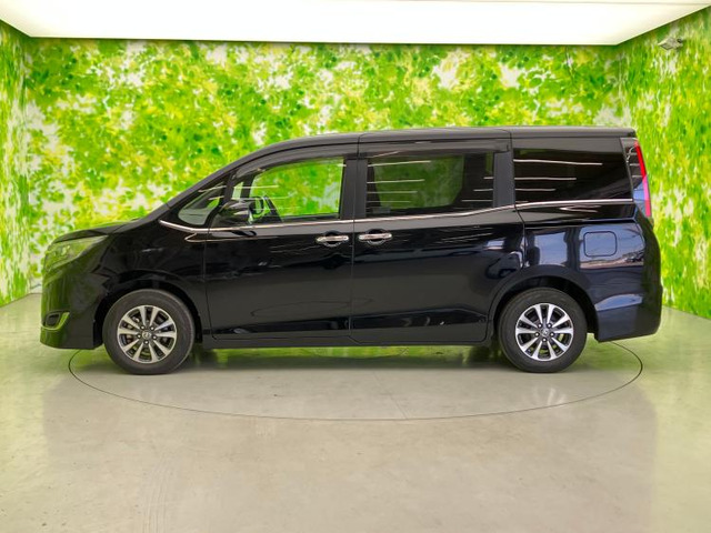 エスクァイア2.0 Gi プレミアムパッケージ ブラックテイラード