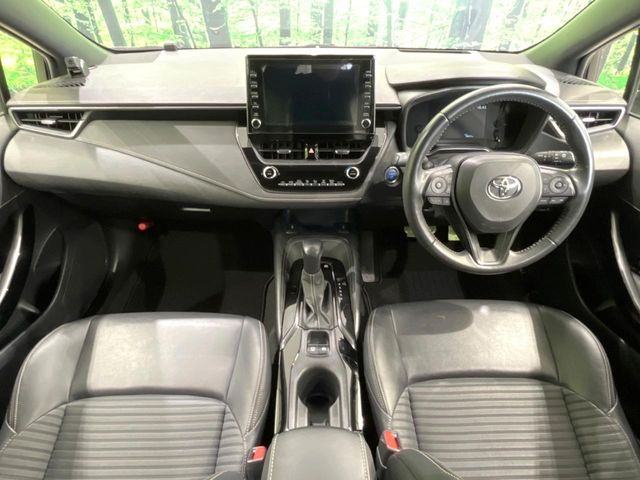 カローラツーリング1.8 ハイブリッド W×B