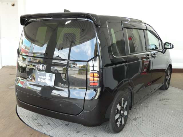 フリード1.5 e:HEV エアー EX