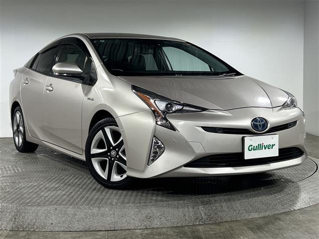 プリウス1.8 A プレミアム ツーリングセレクション