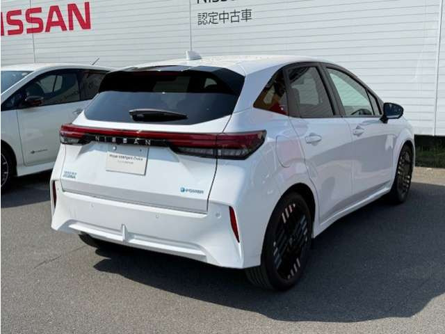 ノートオーラ1.2 G レザーエディション