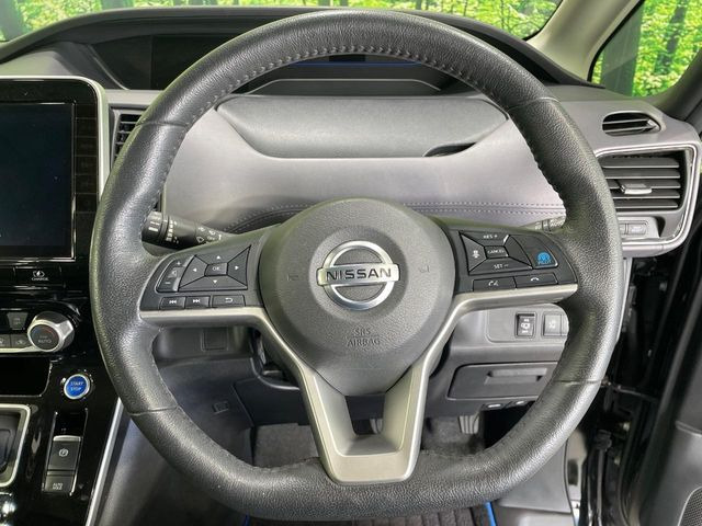 �y�����v�����X�e�A�����O�z�㎿�Ȋv���g�p���邱�ƂŁA��ɂ����������݂ƂĂ��^�]���₷���n���h���ł���