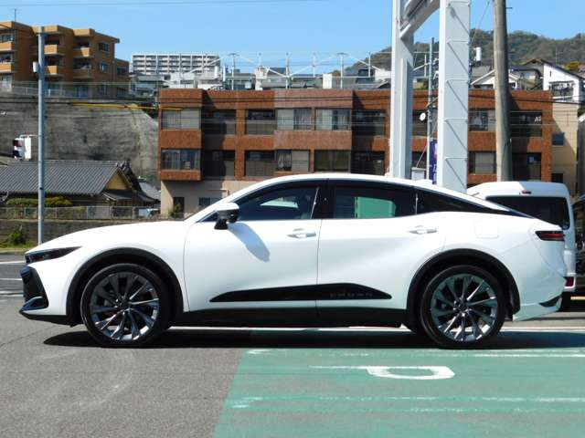 クラウンクロスオーバー2.5 G レザー パッケージ E-Four 4WD