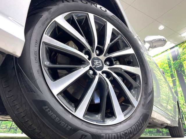 �y����17�C���`�A���~�z�C�[���z�O�ςɃ}�b�`���������A���~�z�C�[���𑕒����Ă���܂��B�e��ЊO�A���~�z�C�[����A�X�^�b�h���X�^�C�����戵�����Ă���܂��B���񂲑��k����������