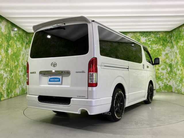 ハイエースバン