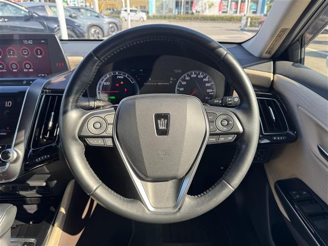 クラウンハイブリッド 2.5 S Cパッケージ