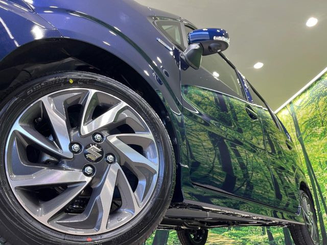 �y����15�C���`�A���~�z�C�[���z�O�ςɃ}�b�`���������A���~�z�C�[���𑕒����Ă���܂��B�e��ЊO�A���~�z�C�[����A�X�^�b�h���X�^�C�����戵�����Ă���܂��B���񂲑��k����������