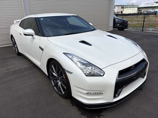 GT-R3.8 プレミアムエディション 4WD