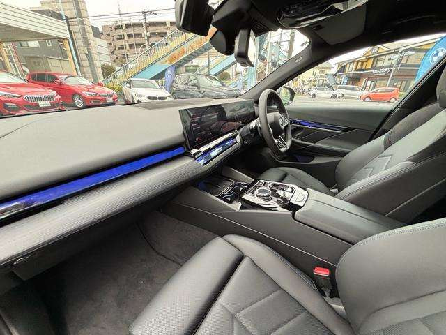 5シリーズセダン523i Mスポーツ