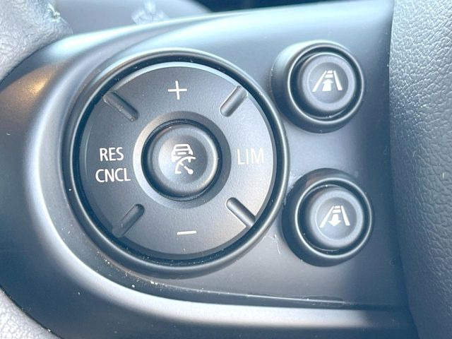 ���A�N�e�B�u�N���[�Y�R���g���[��:�O�̎ԂƂ̎Ԋԋ��������ɂƂ�A��葬�x�Ŏ������s���Ă���鎟����̃N���[�Y�R���g���[��!��ɍ������H�⎩���Ԑ�p���H�Ŏg�p����֗��ȋ@�\�ł�!