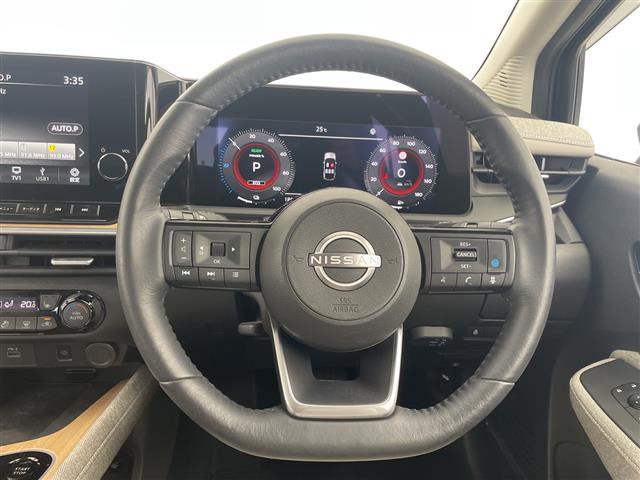 ノートオーラ1.2 G レザーエディション