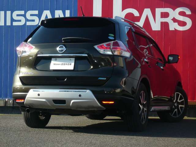 エクストレイル2.0 20X エマージェンシーブレーキパッケージ 4WD 3列車