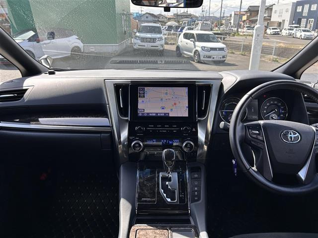 アルファードハイブリッド 2.5 S タイプゴールドII E-Four 4WD