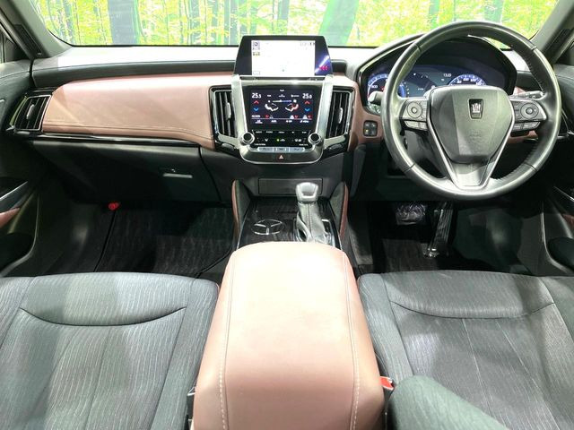 クラウンハイブリッド 2.5 G Four 4WD