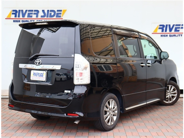 ヴォクシー2.0 ZS 煌