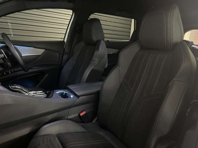 5008GT ブルーHDi ディーゼル