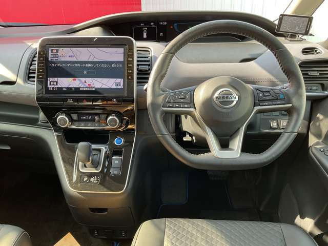 セレナ1.2 e-POWER ハイウェイスターV