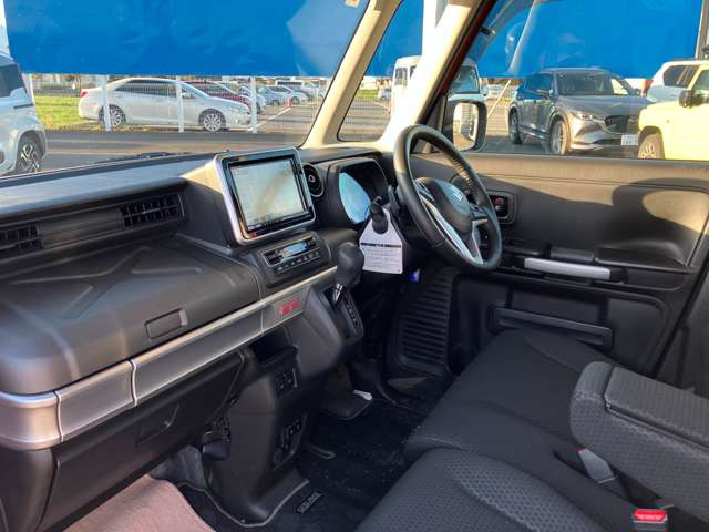 自社工場完備ですので車検、点検、修理、板金などすべてお任せください。タイヤ、オーディオなどの販売もさせて頂いております。是非、ご相談ください。