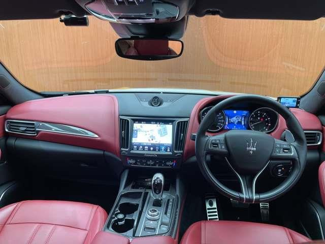 レヴァンテS グランスポーツ 4WD