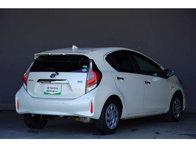 アクア1.5 S スタイルブラック