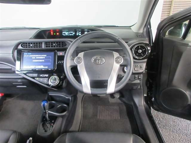 アクア1.5 G ブラックソフトレザーセレクション