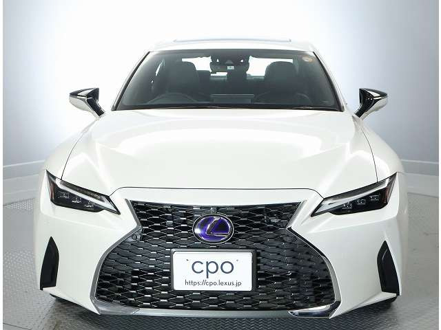 IS300h バージョンL