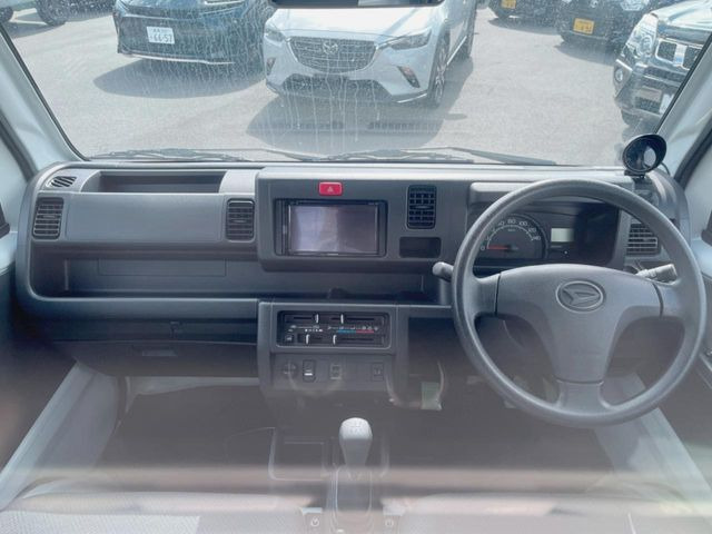 �O���[�v���݌ɐ���30,000��!!�S���̌n��X���烁�[�J�[�E�Ԏ��킸���Љ�o����̂ŁA���Ȃ��Ƀs�b�^���̂��Ԃ�������͂��ł���܂��͂��₢���킹��������