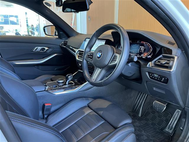 3シリーズセダン320i Mスポーツ