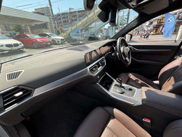 4シリーズグランクーペM440i xドライブ 4WD