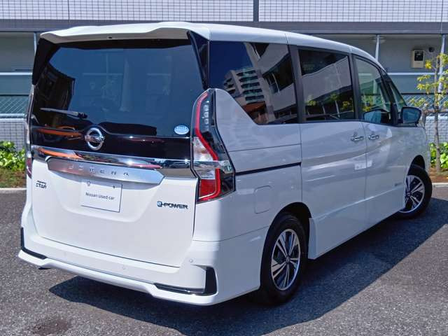 セレナ1.2 e-POWER ハイウェイスターV