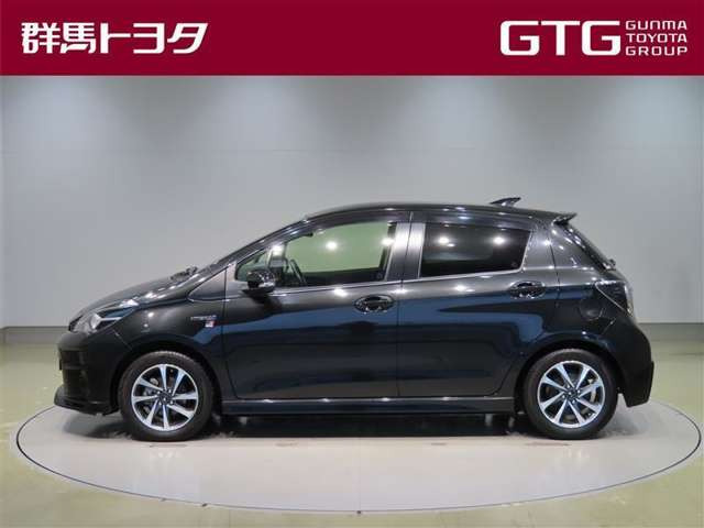 ヴィッツ1.5 ハイブリッド GR スポーツ