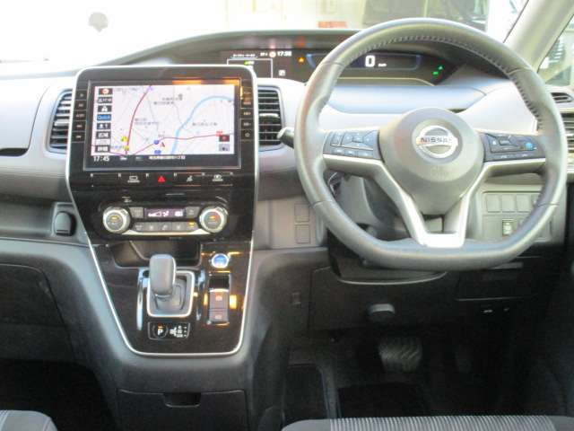 セレナ1.2 e-POWER ハイウェイスターV